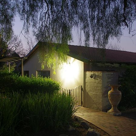 Pepper Tree Guest House Rivonia 샌톤 외부 사진