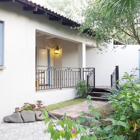 Pepper Tree Guest House Rivonia 샌톤 외부 사진
